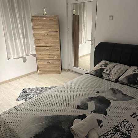 Apartamnet Regim Hotelier Bukurešť Exteriér fotografie
