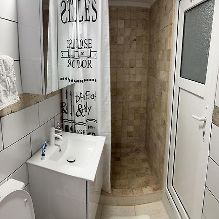 Apartamnet Regim Hotelier Bukurešť Exteriér fotografie