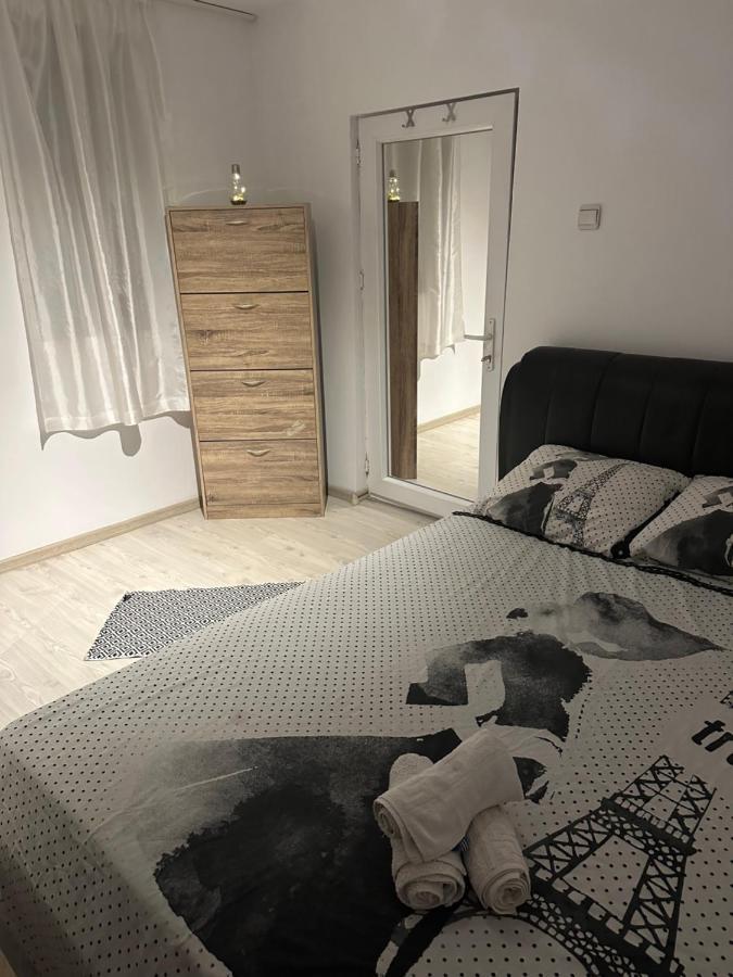Apartamnet Regim Hotelier Bukurešť Exteriér fotografie