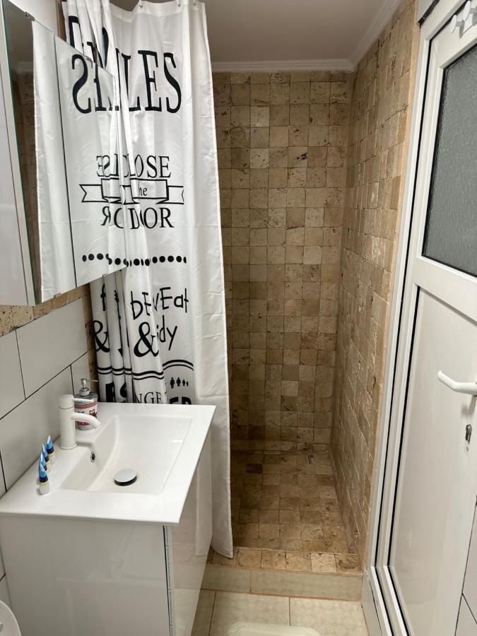 Apartamnet Regim Hotelier Bukurešť Exteriér fotografie